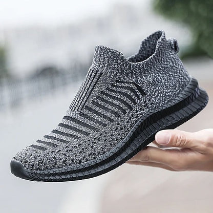 Breathable Men Casual Shoes Lightweight Outdoor Walking Sneakers Slip On Flats Vulcanized Shoes