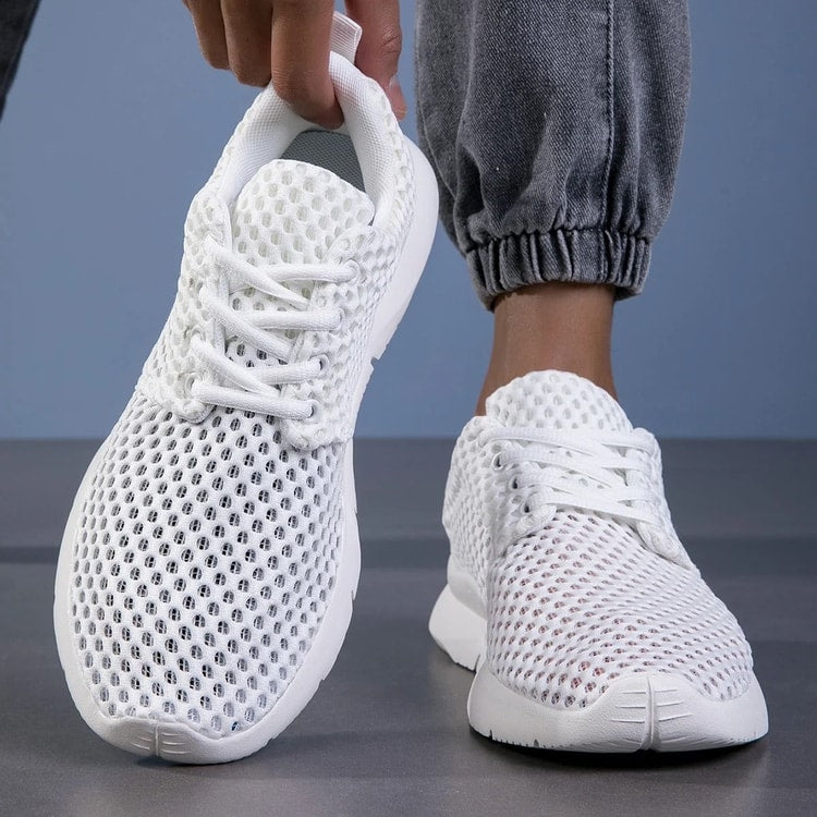 New White Mesh Breathable Lightweight Summer Shoes for Men