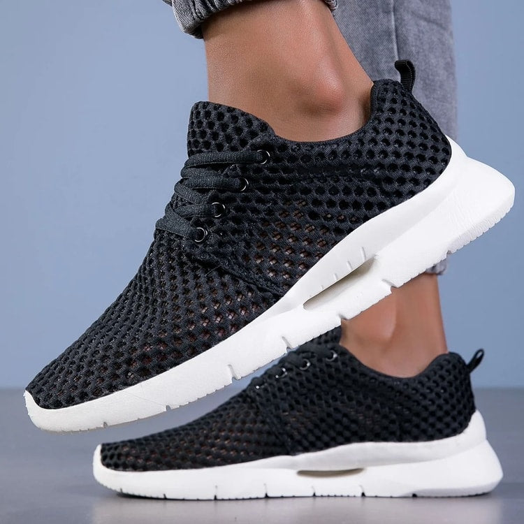 New White Mesh Breathable Lightweight Summer Shoes for Men