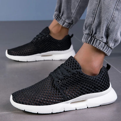 New White Mesh Breathable Lightweight Summer Shoes for Men