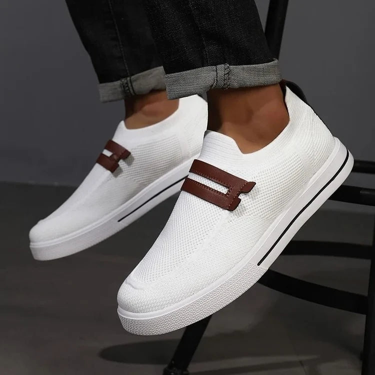 Men Mesh Breathable Walking Shoes Lightweight Outdoor Soft Sole Sneakers