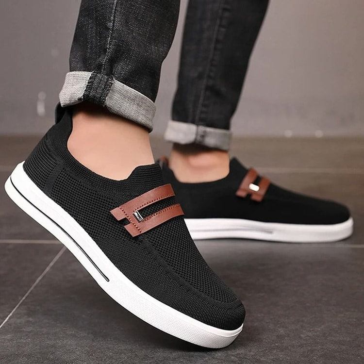 Men Mesh Breathable Walking Shoes Lightweight Outdoor Soft Sole Sneakers